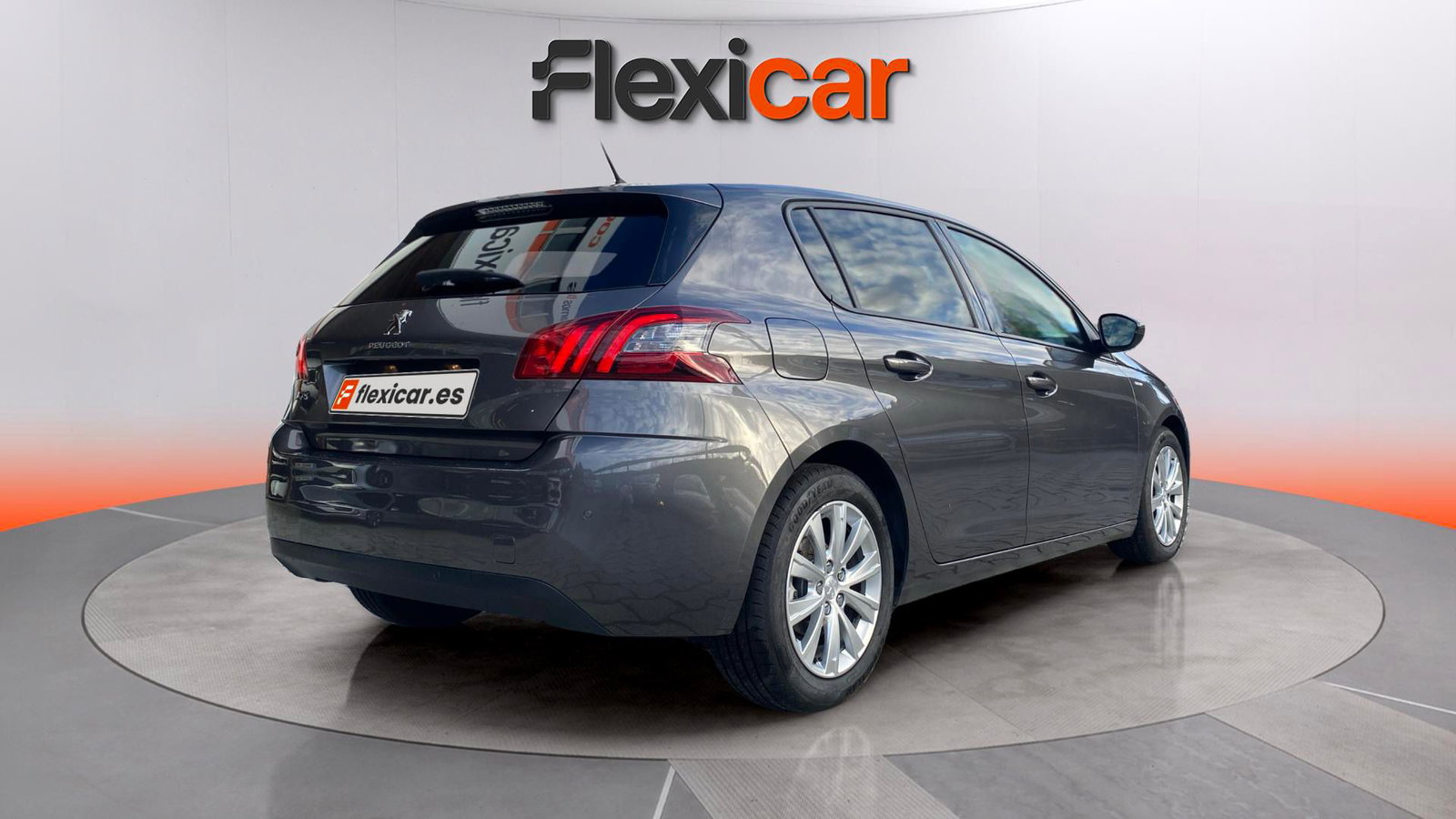 https://cdn-flexicar.caraffinity.it/public_appraisal_images_pro/images/stock/183509/wokMWlPTDj__IMG-20251004-WA0219.jpg
