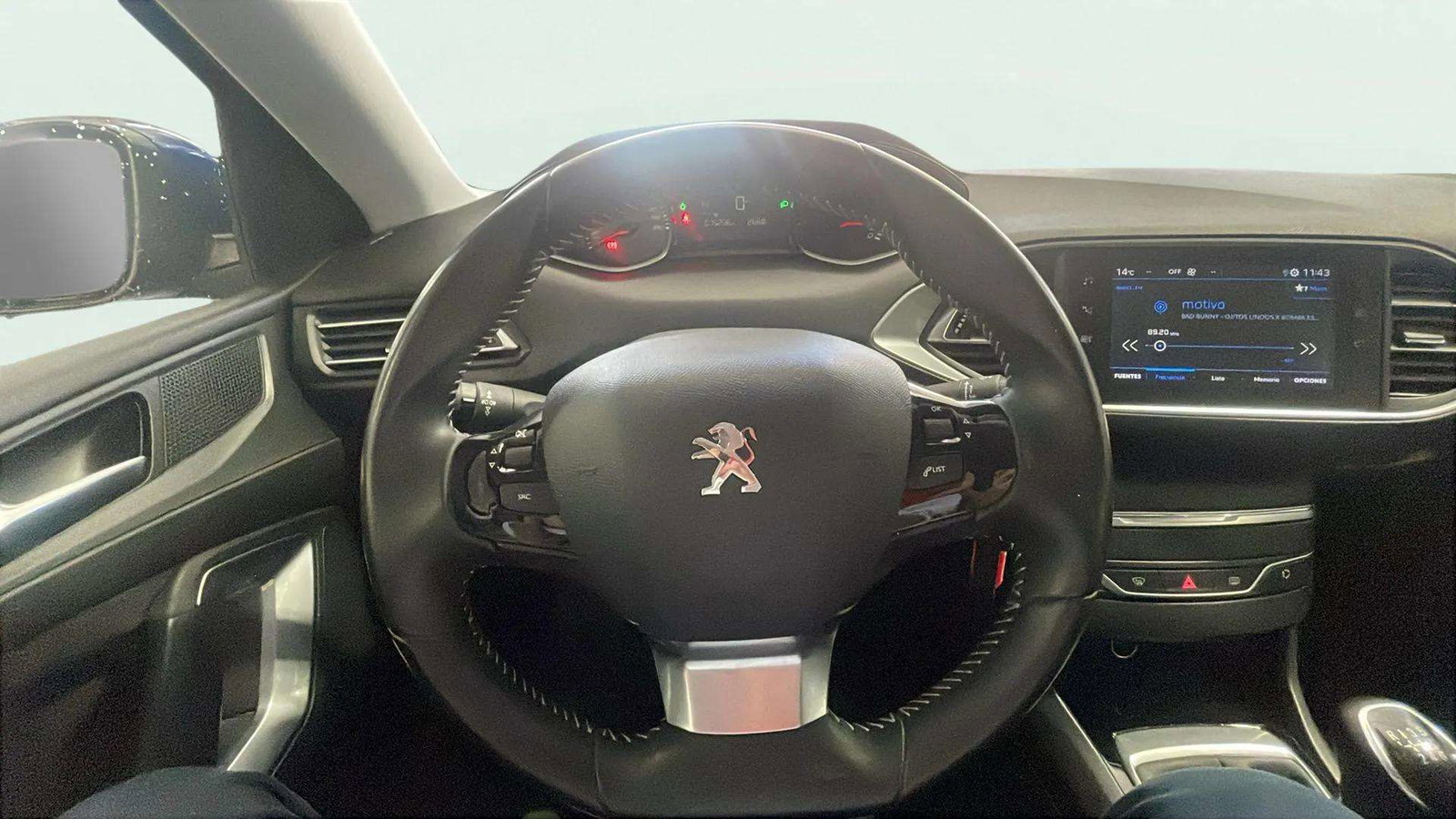 https://cdn-flexicar.caraffinity.it/public_appraisal_images_pro/images/stock/183560/PmgCFgWN8W__3827LJF_35c2f522ad6843b0b32d78b11e09eefd_Interior_8.jpeg.jpg