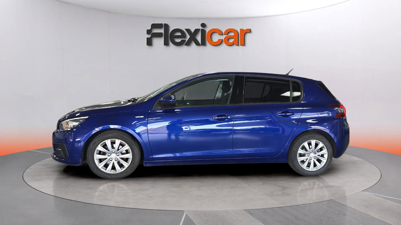 https://cdn-flexicar.caraffinity.it/public_appraisal_images_pro/images/stock/183576/5LJImHghqb__3820LJF_8f991affde594dde86a83a069b4a4d0c_Exterior_2.jpg.jpg