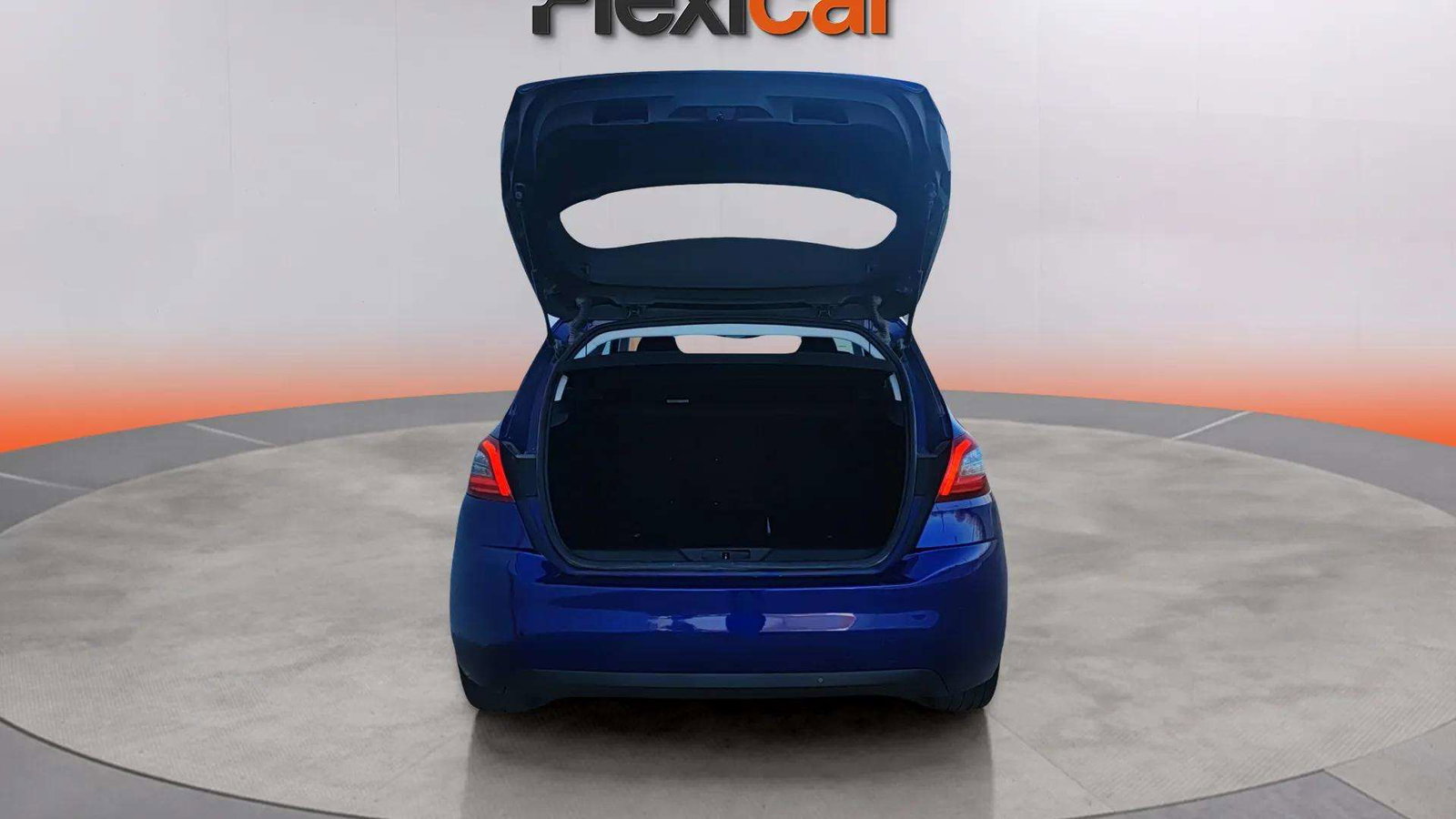https://cdn-flexicar.caraffinity.it/public_appraisal_images_pro/images/stock/183599/b7Fcu43YQ5__3852LJF_1b6f1b7808bd4c5abbc4a2bcd55f2d06_Interior_16.jpg.jpg