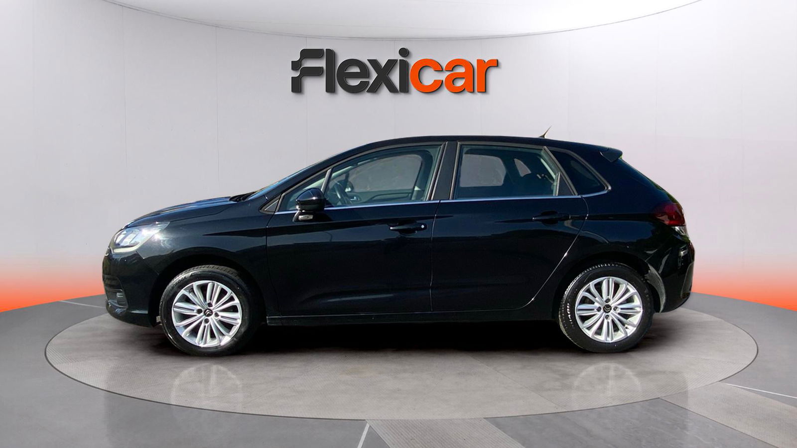 https://cdn-flexicar.caraffinity.it/public_appraisal_images_pro/images/stock/183780/mRQk6GzP8E__IMG-20250916-WA0057.jpg