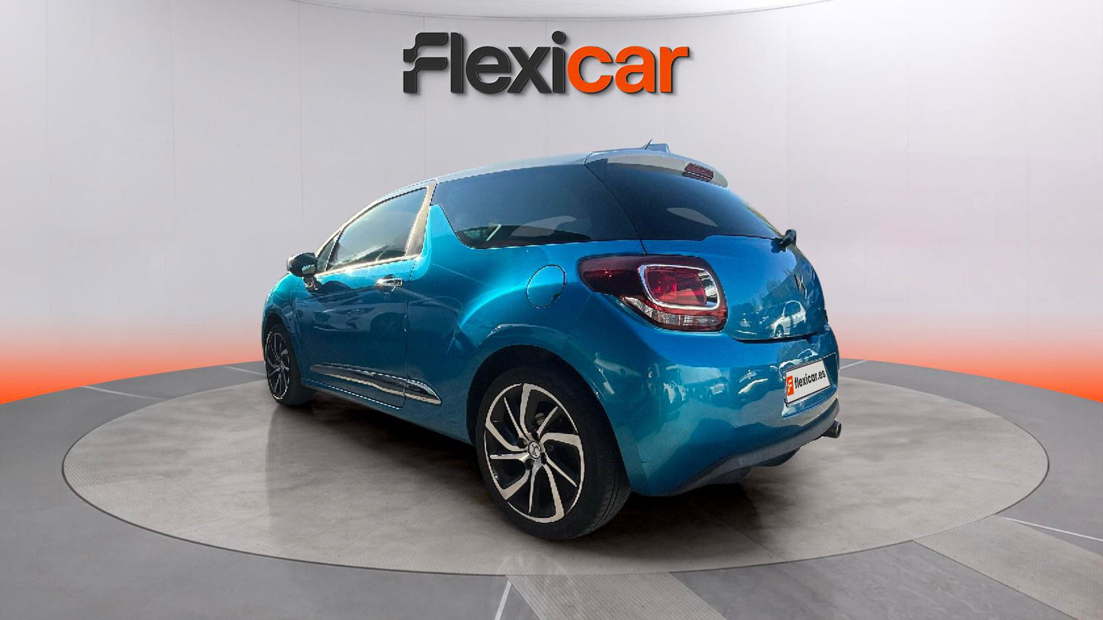 https://cdn-flexicar.caraffinity.it/public_appraisal_images_pro/images/stock/183846/JIzvDQhDrG__IMG-20250919-WA0177.jpg