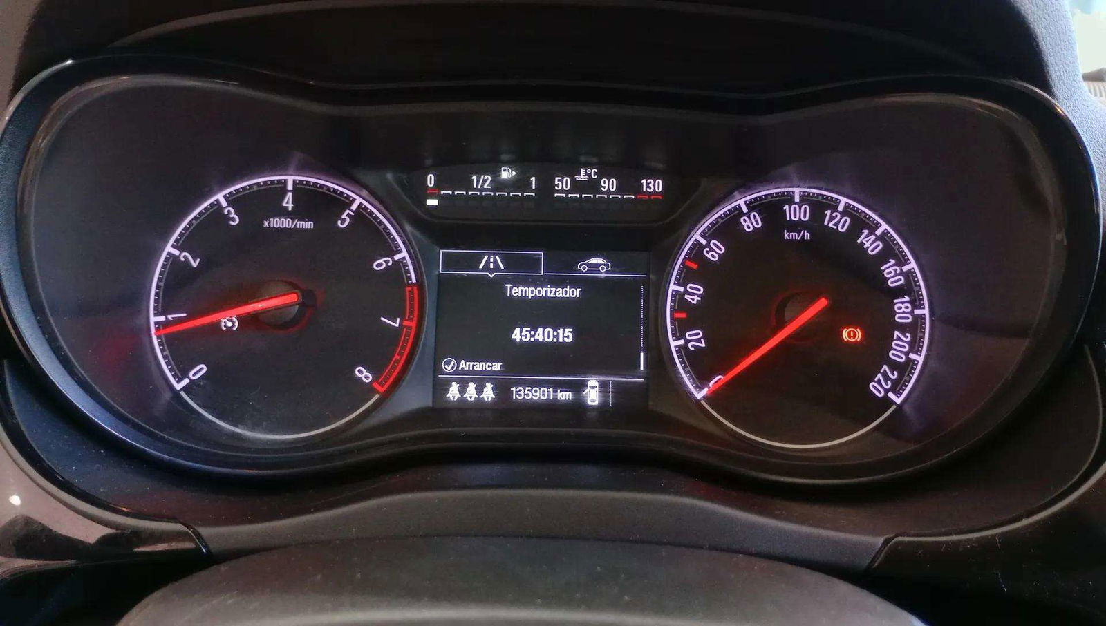 https://cdn-flexicar.caraffinity.it/public_appraisal_images_pro/images/stock/184647/PYN2vFftJc__7916JPB_21f3ec6650dd42a1b869aae9ef66aafe_Interior_9.jpg.jpg