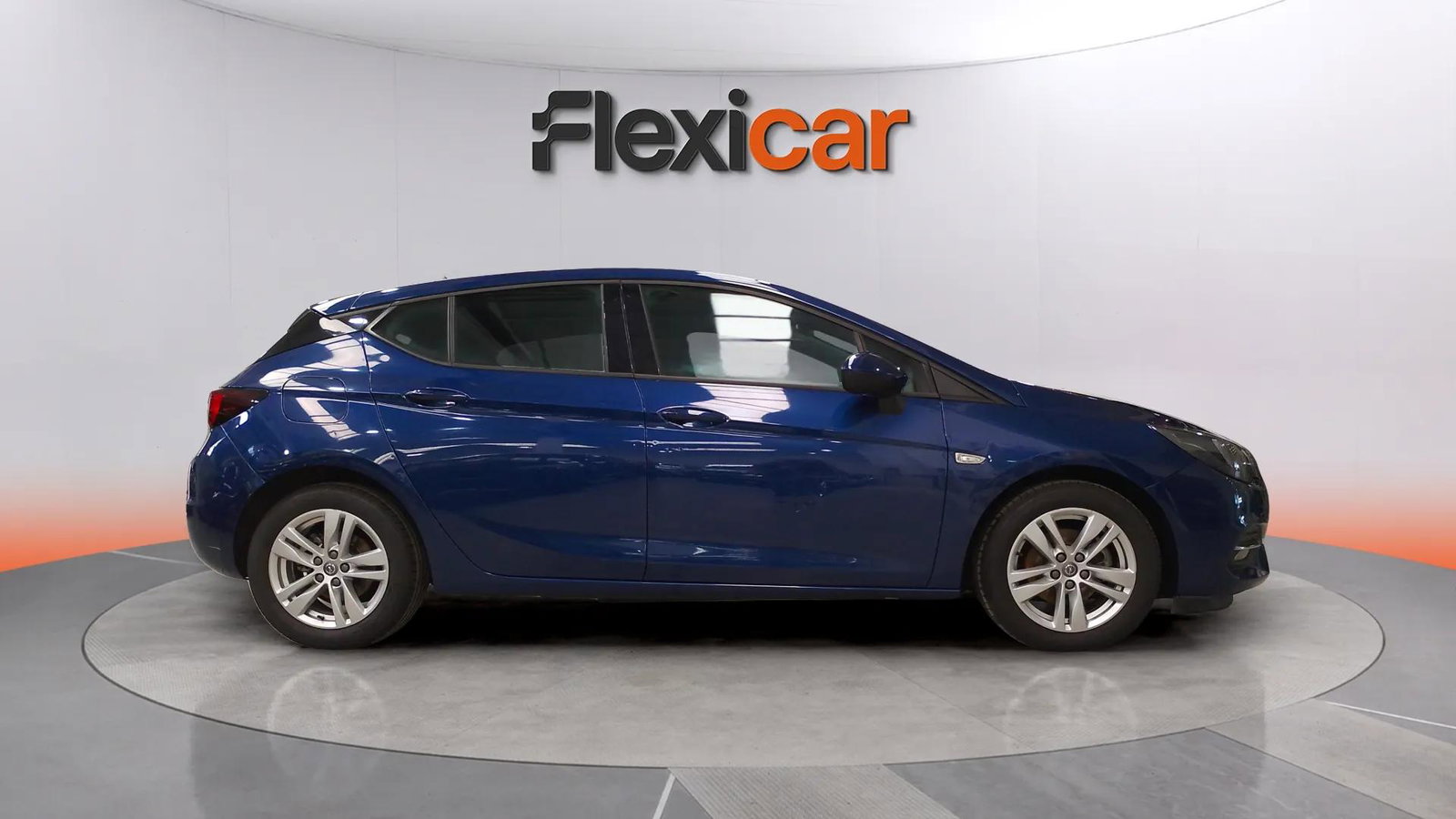 https://cdn-flexicar.caraffinity.it/public_appraisal_images_pro/images/stock/184686/XhMPiTqn8j__0046LHW_77548f41484540a5a8fd27a6b352cbee_Exterior_3.jpg.jpg