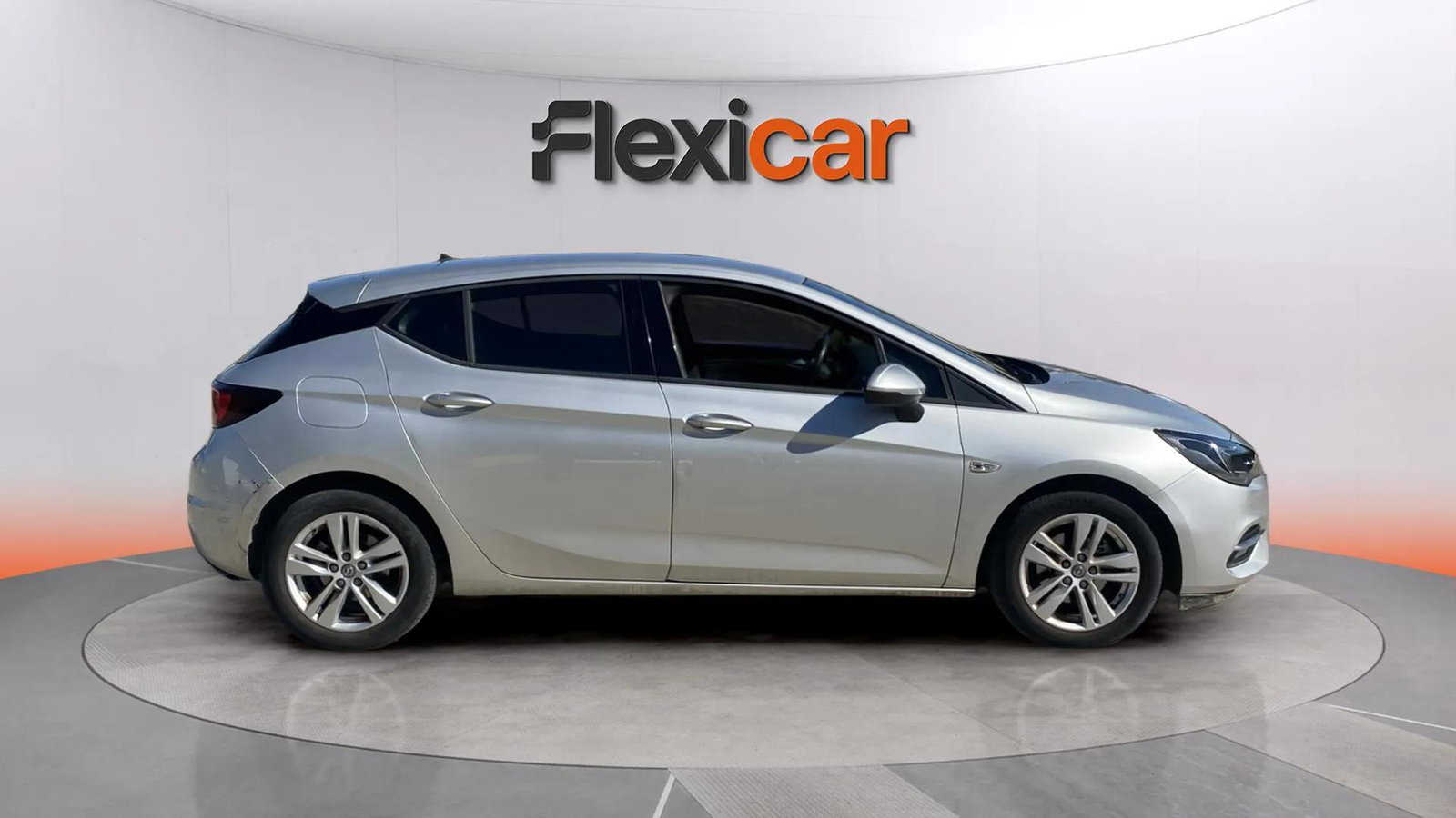 https://cdn-flexicar.caraffinity.it/public_appraisal_images_pro/images/stock/185075/QrKGuv9tJz__0037LHW_c7ab18e550cf456e8a884fbf18338877_Exterior_6.jpeg.jpg