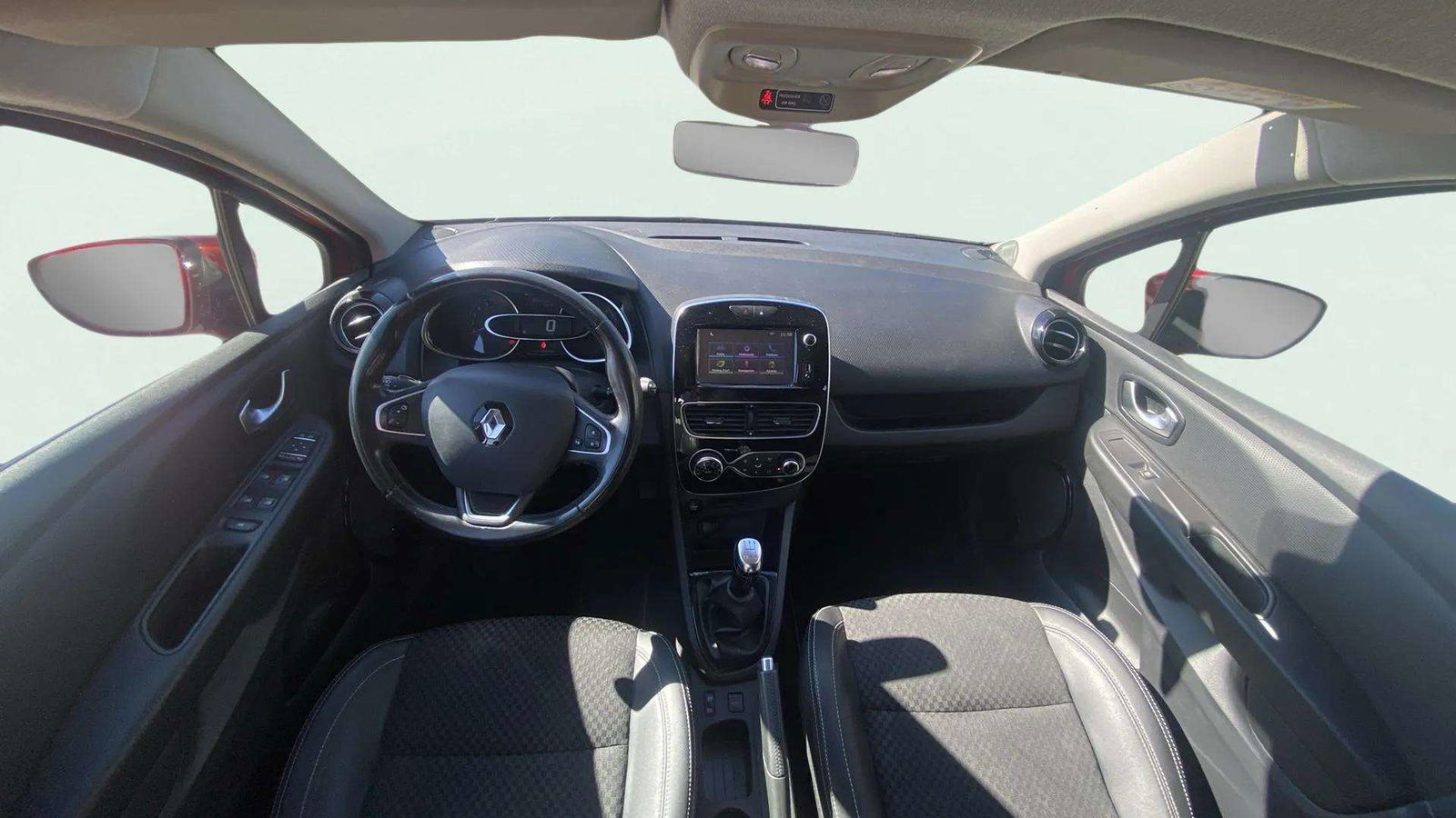 https://cdn-flexicar.caraffinity.it/public_appraisal_images_pro/images/stock/185135/b2abyhPC09__1723KNM_e3f6564615aa4eeaa8ec460867a03563_Interior_9.jpeg.jpg