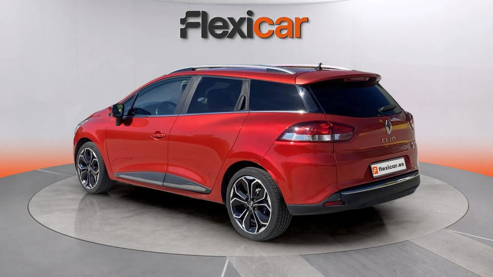 https://cdn-flexicar.caraffinity.it/public_appraisal_images_pro/images/stock/185135/otuRWNvvBK__1723KNM_e3f6564615aa4eeaa8ec460867a03563_Exterior_3.jpeg.jpg