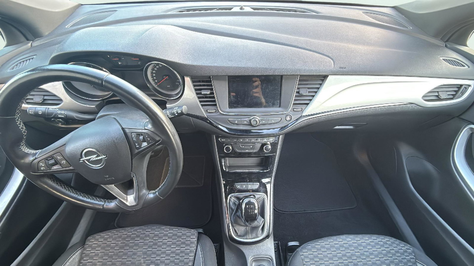 https://cdn-flexicar.caraffinity.it/public_appraisal_images_pro/images/stock/185171/rYVXjNOvRW__img-ee67ae2d-e1fc-4962-adfc-40d91b1fd56a.jpeg