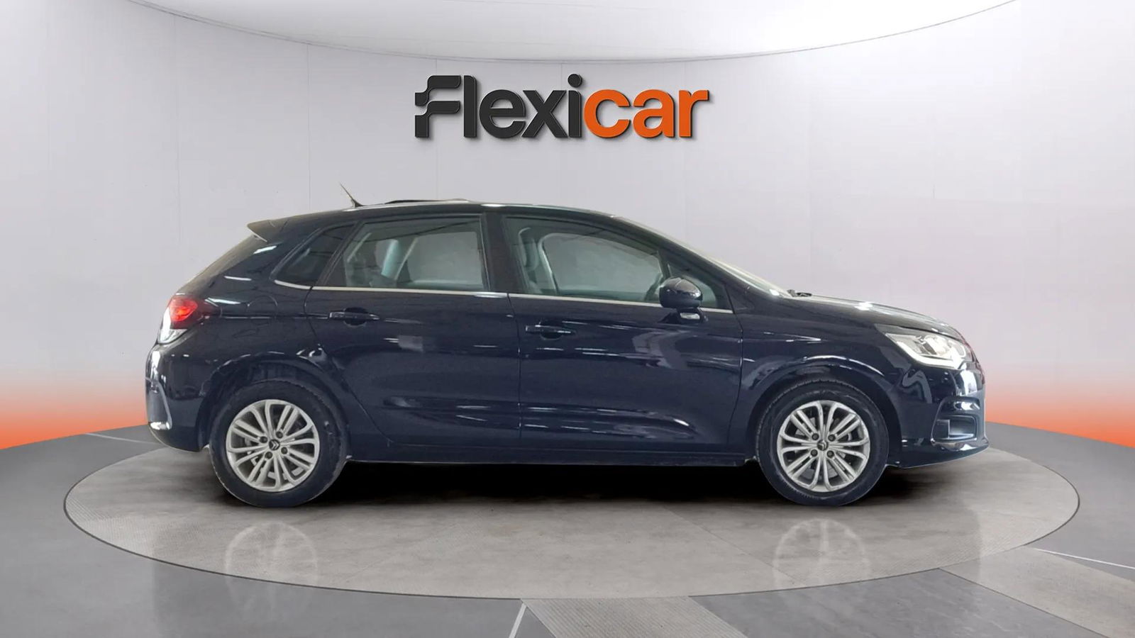 https://cdn-flexicar.caraffinity.it/public_appraisal_images_pro/images/stock/188769/TpYpWrp8G4__4937JVW_34073eb77e784149b97b52e372d8c046_Exterior_3.jpg.jpg