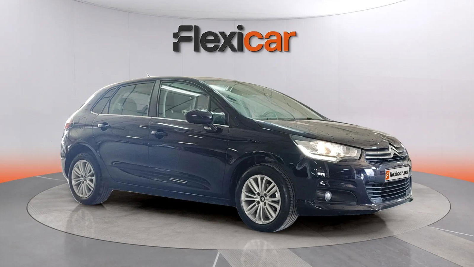 https://cdn-flexicar.caraffinity.it/public_appraisal_images_pro/images/stock/188769/dYuaJO7luR__4937JVW_34073eb77e784149b97b52e372d8c046_Exterior_2.jpg.jpg?format=jpeg