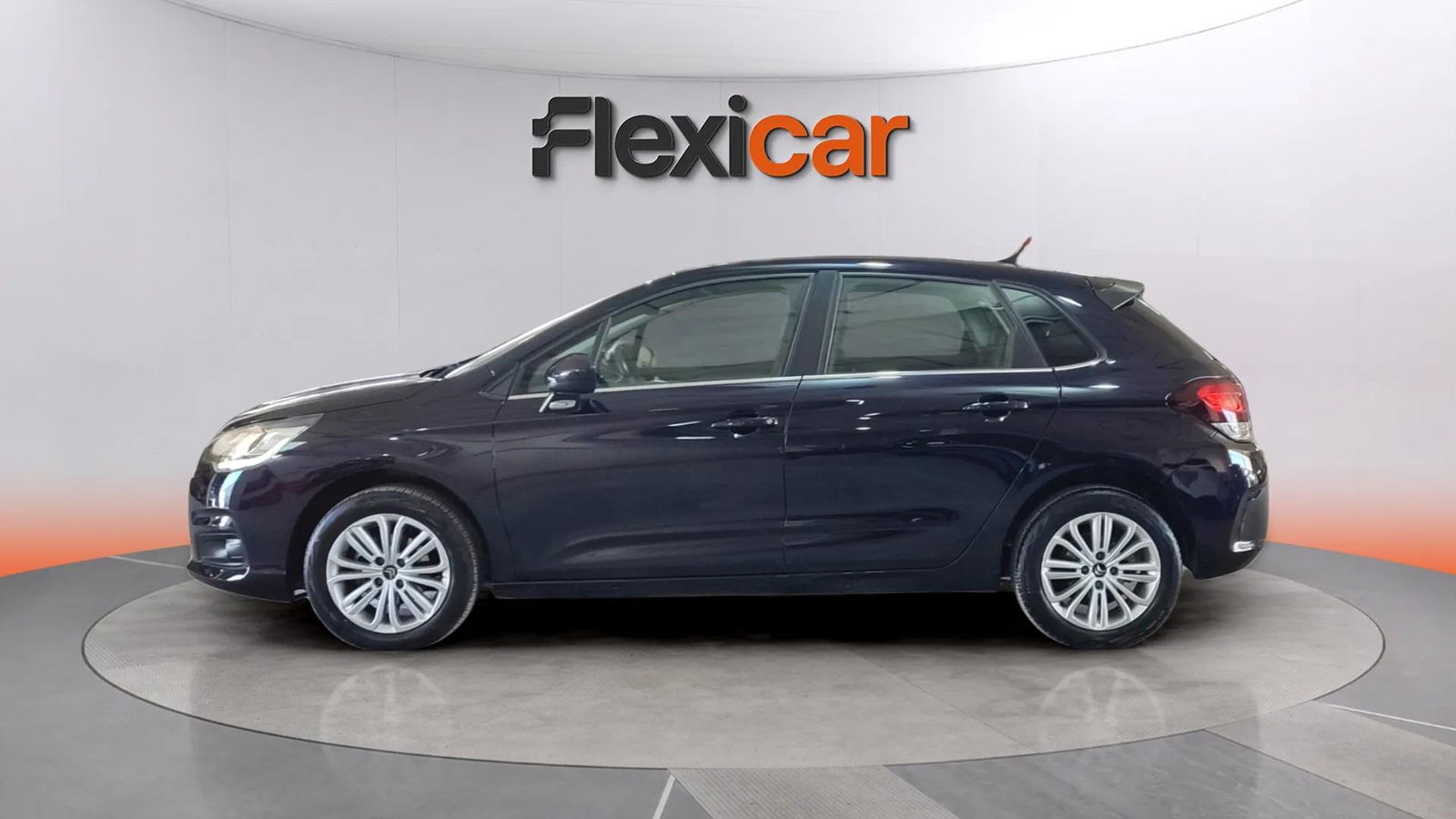 https://cdn-flexicar.caraffinity.it/public_appraisal_images_pro/images/stock/188769/mZ7ZeSovZb__4937JVW_34073eb77e784149b97b52e372d8c046_Exterior_5.jpg.jpg