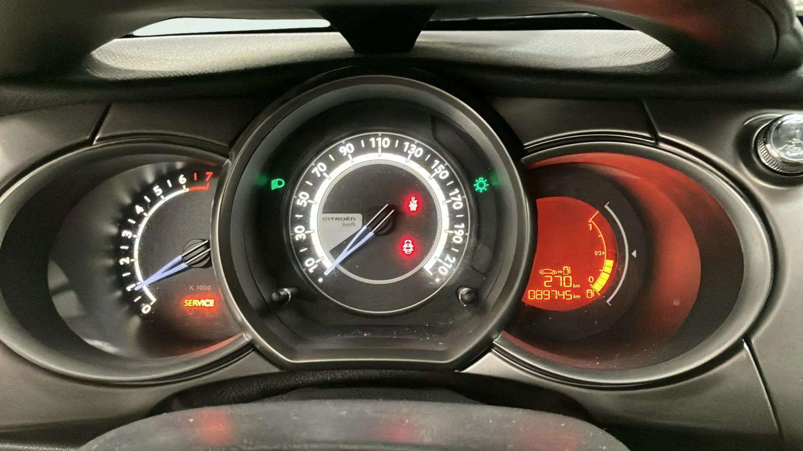 https://cdn-flexicar.caraffinity.it/public_appraisal_images_pro/images/stock/189071/WdXfHJTzmj__2_17_Interior_8349JKJ_f557e381d8ef4ab28ea978d1a698e46a_Miscellaneous_17.jpeg.jpg