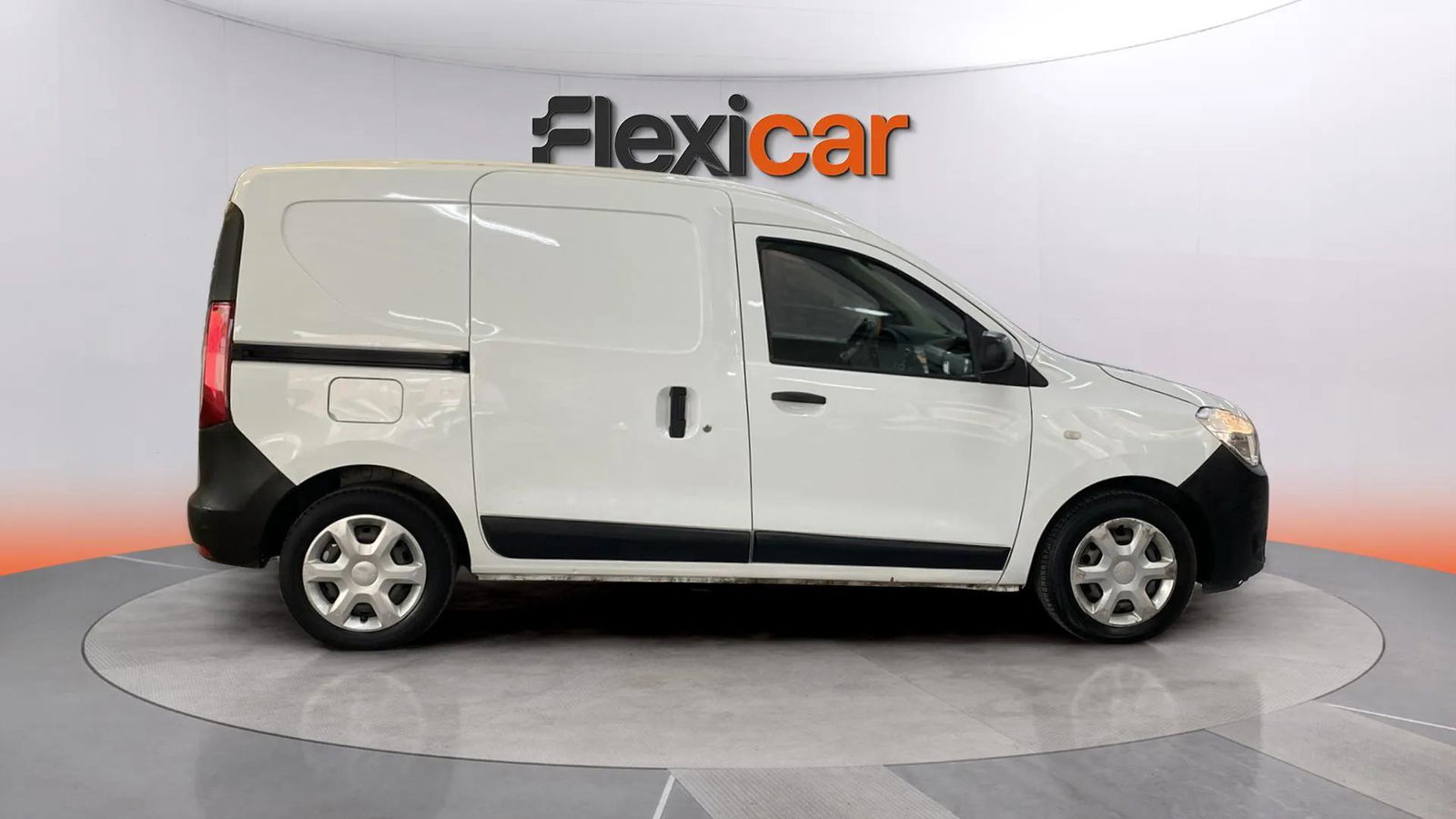 https://cdn-flexicar.caraffinity.it/public_appraisal_images_pro/images/stock/189195/Z6ydQZW1fN__7328LBP_984ef3eff2404c948b2c496ae942d7ea_Exterior_6.jpeg.jpg