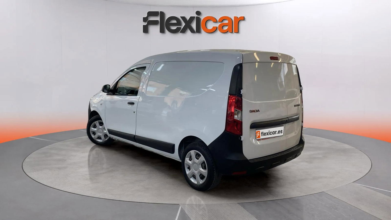 https://cdn-flexicar.caraffinity.it/public_appraisal_images_pro/images/stock/189195/deEj42GIT6__7328LBP_984ef3eff2404c948b2c496ae942d7ea_Exterior_3.jpeg.jpg