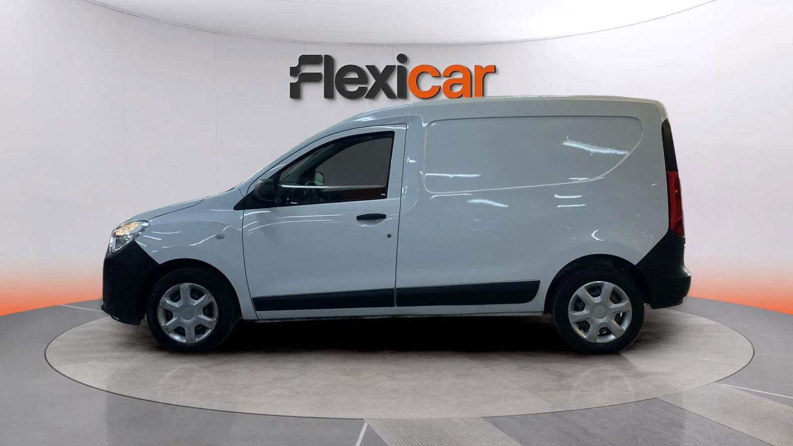 https://cdn-flexicar.caraffinity.it/public_appraisal_images_pro/images/stock/189195/ub27qXIioV__7328LBP_984ef3eff2404c948b2c496ae942d7ea_Exterior_2.jpeg.jpg