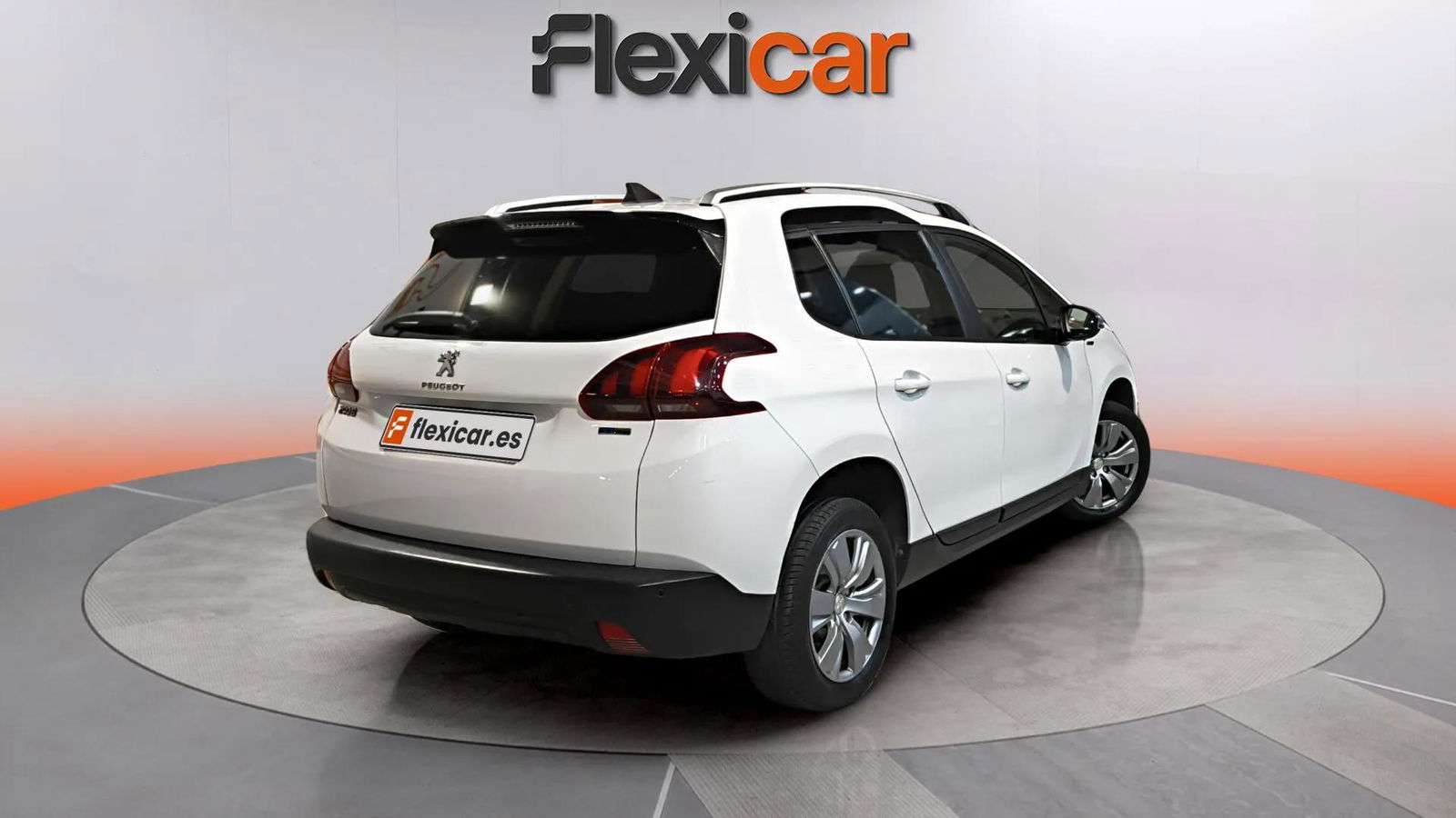 https://cdn-flexicar.caraffinity.it/public_appraisal_images_pro/images/stock/189657/5l6TU6pOVl__7.jpg