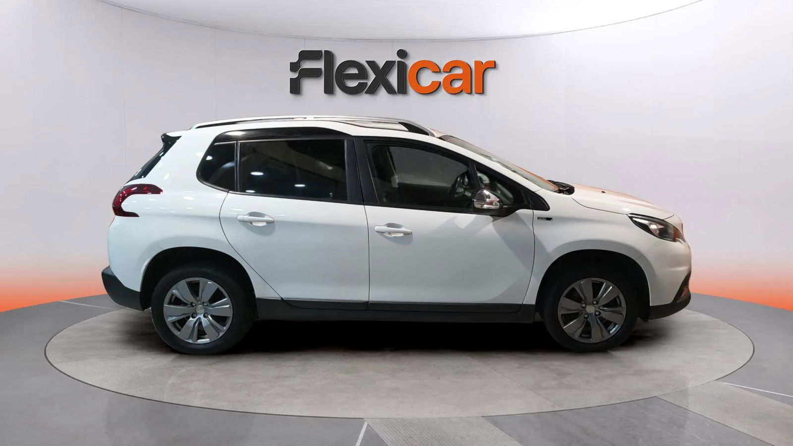 https://cdn-flexicar.caraffinity.it/public_appraisal_images_pro/images/stock/189657/yOyYCL1n8z__8.jpg