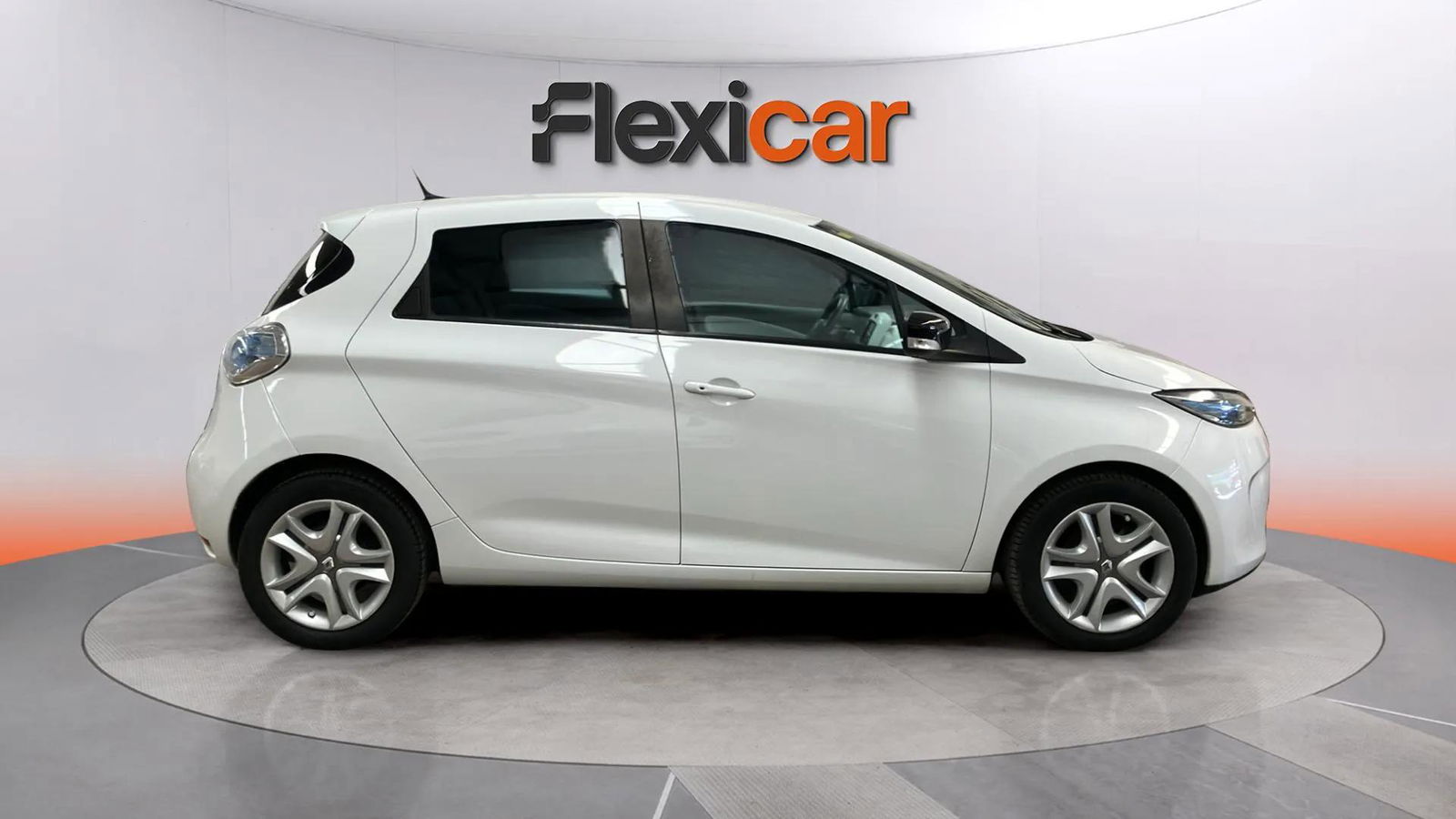 https://cdn-flexicar.caraffinity.it/public_appraisal_images_pro/images/stock/191997/1NkcRbIEOk__1_3_Exterior_4388LCJ_bbcb3aa5e16f48c09fb5b8cb11057d2b_Exterior_3.jpeg.jpg
