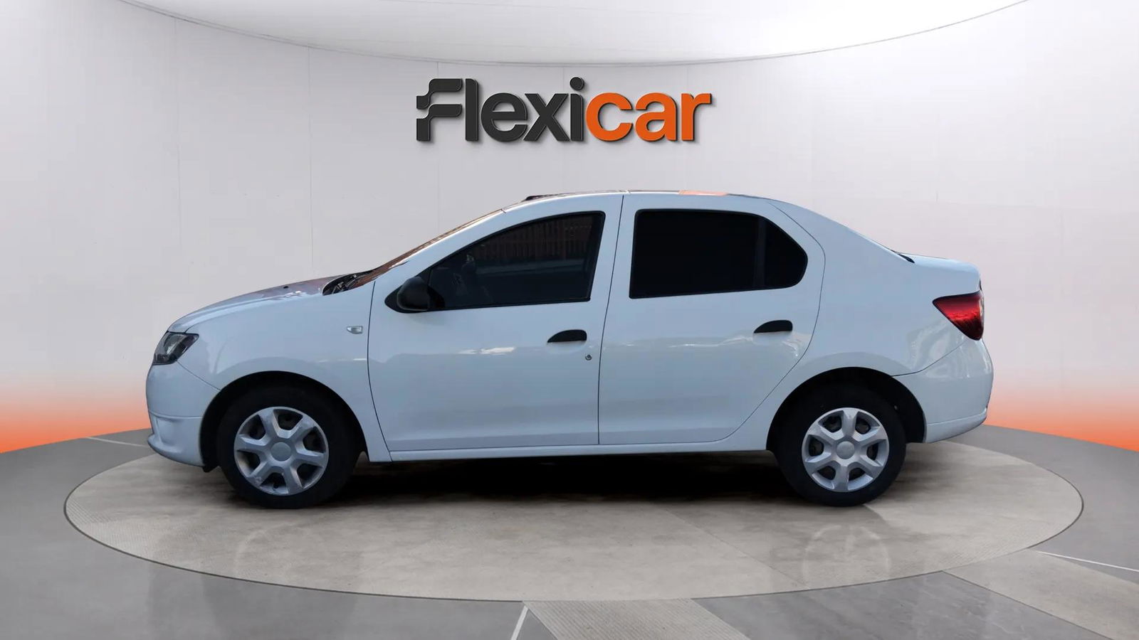 https://cdn-flexicar.caraffinity.it/public_appraisal_images_pro/images/stock/192027/jZ9d17bP87__2532JRT_49c8216690be40f2a785920fea1e8308_Exterior_2.jpg.jpg