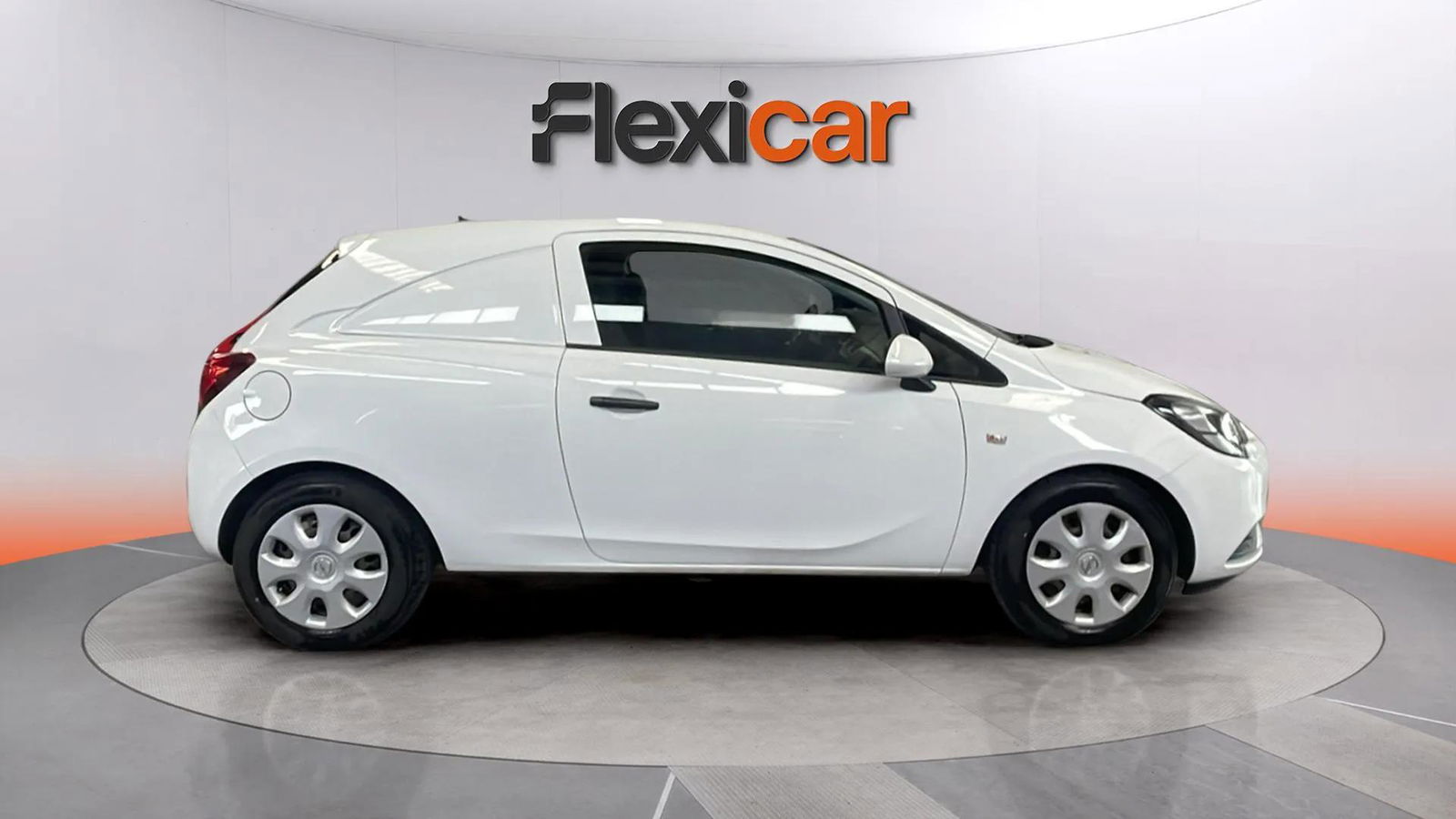 https://cdn-flexicar.caraffinity.it/public_appraisal_images_pro/images/stock/193766/hHSwGcYhDO__9576KLL_d03c53ea1e45425694d99b482a8a6f1b_Exterior_6.jpeg.jpg
