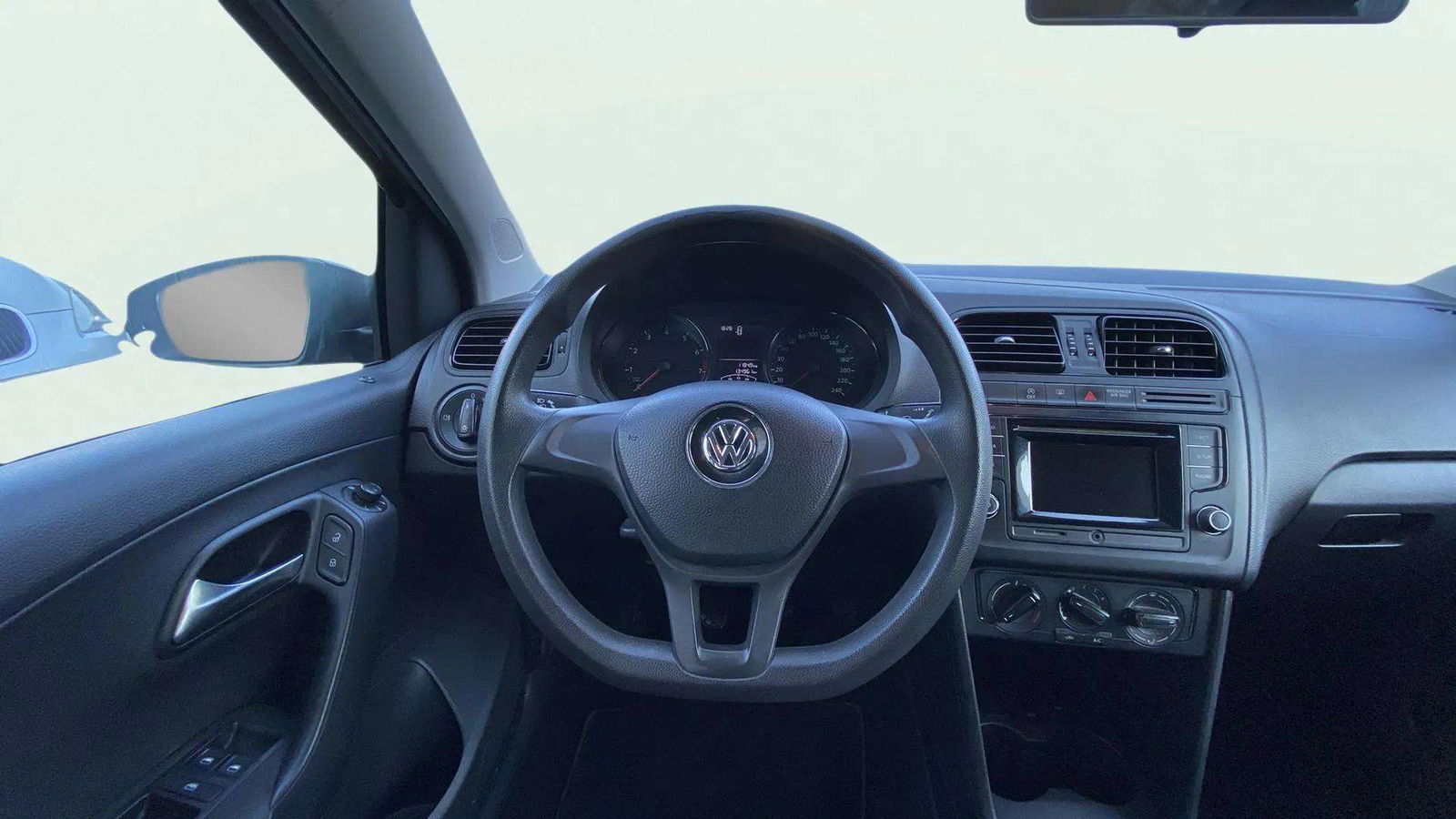 https://cdn-flexicar.caraffinity.it/public_appraisal_images_pro/images/stock/195065/alSWzNQDnk__6823JWW_884c36dd9fd74e32ab96a6101d64ab23_Interior_8.jpeg.jpg