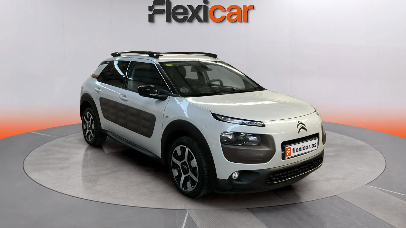 https://cdn-flexicar.caraffinity.it/public_appraisal_images_pro/images/stock/200359/CNHnyOn1RN__1_2_Exterior_9310JRC_ebe87aed70e6497cb198e4059aa77bee_Exterior_2.jpeg.jpg?format=jpeg
