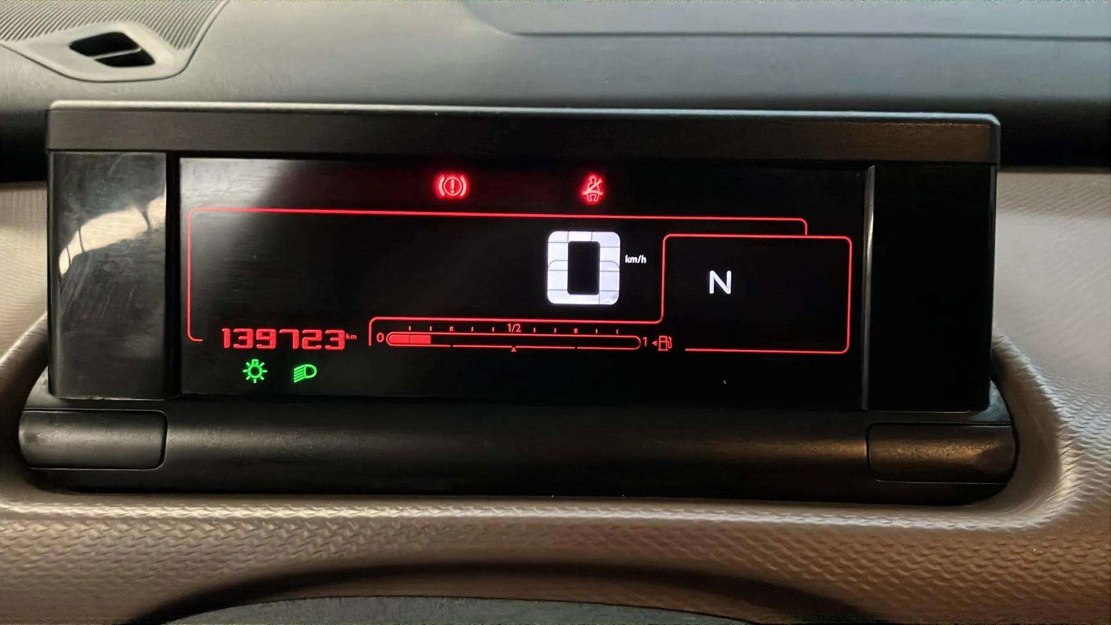 https://cdn-flexicar.caraffinity.it/public_appraisal_images_pro/images/stock/200359/i2csE7BGpB__2_16_Interior_9310JRC_ebe87aed70e6497cb198e4059aa77bee_Miscellaneous_16.jpeg.jpg