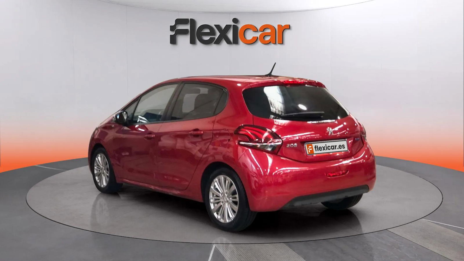 https://cdn-flexicar.caraffinity.it/public_appraisal_images_pro/images/stock/202690/EdXfFDw5g7__IMG-20251022-WA0403.jpg