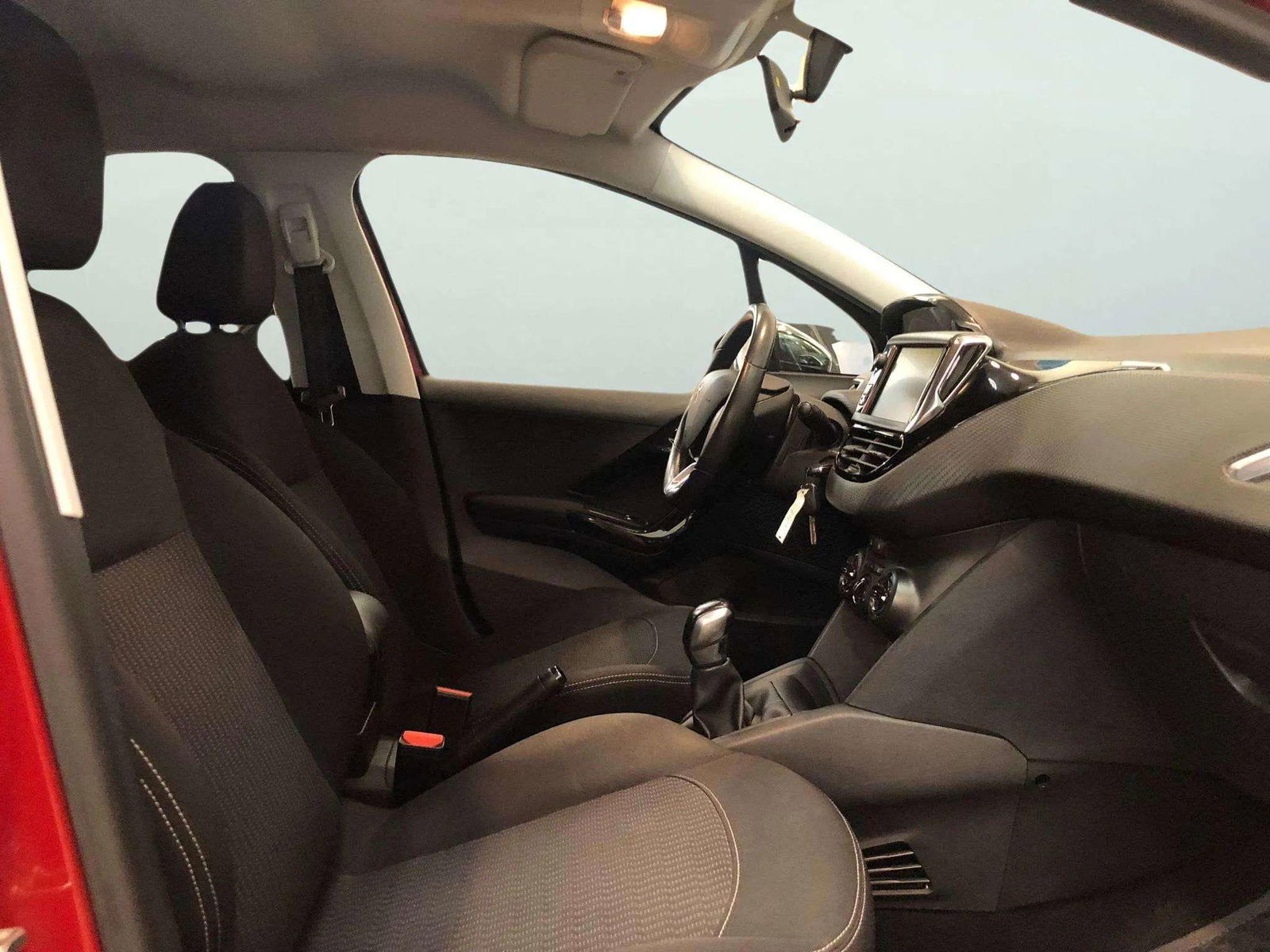 https://cdn-flexicar.caraffinity.it/public_appraisal_images_pro/images/stock/202690/Ev6q1PHoTz__IMG-20251022-WA0394.jpg