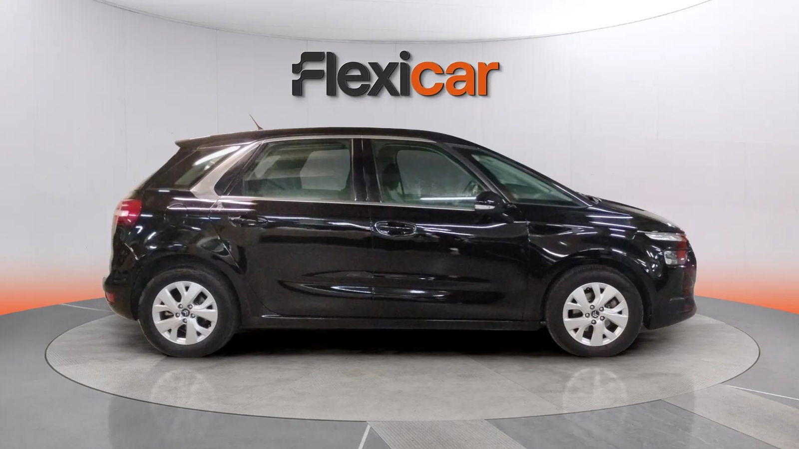 https://cdn-flexicar.caraffinity.it/public_appraisal_images_pro/images/stock/204743/8fNAoaFmgt__1_3_Exterior_6840JPW_0c9d744f45604585ad5728a31a3aa511_Exterior_3.jpg.jpg