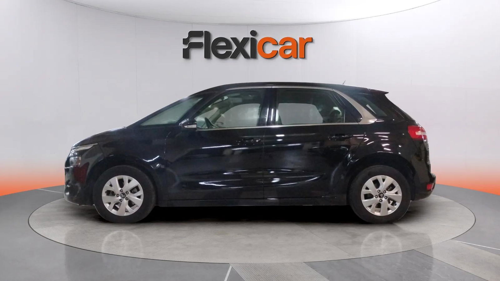 https://cdn-flexicar.caraffinity.it/public_appraisal_images_pro/images/stock/204743/MsHIHC4Oxa__1_5_Exterior_6840JPW_0c9d744f45604585ad5728a31a3aa511_Exterior_5.jpg.jpg