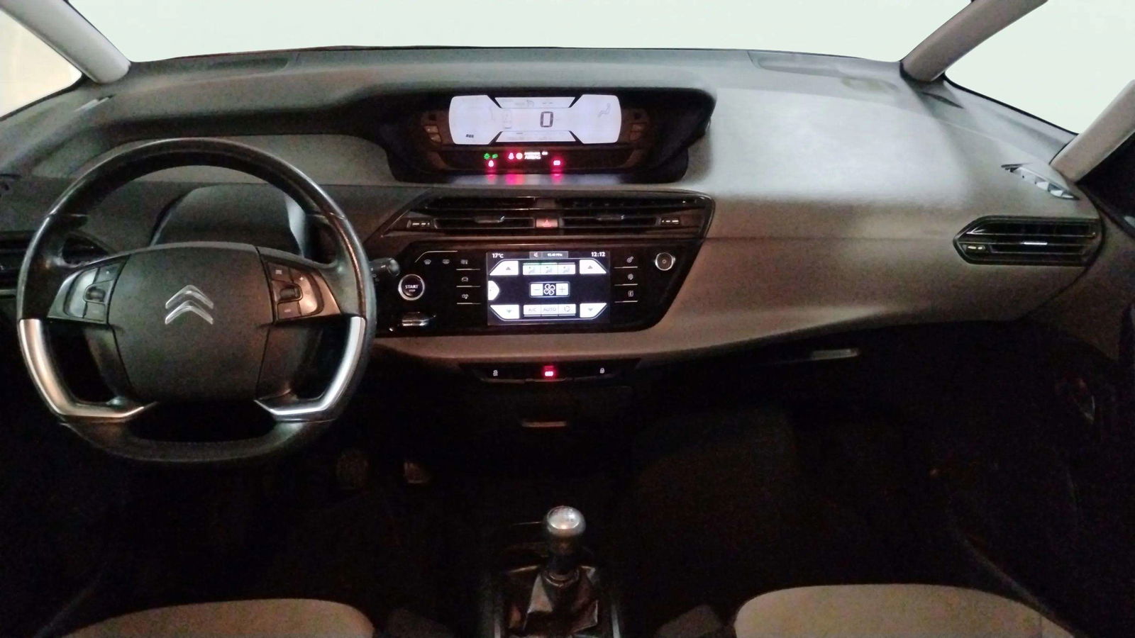 https://cdn-flexicar.caraffinity.it/public_appraisal_images_pro/images/stock/204743/RsRNCeQT5t__2_6_Interior_6840JPW_0c9d744f45604585ad5728a31a3aa511_Interior_6.jpg.jpg