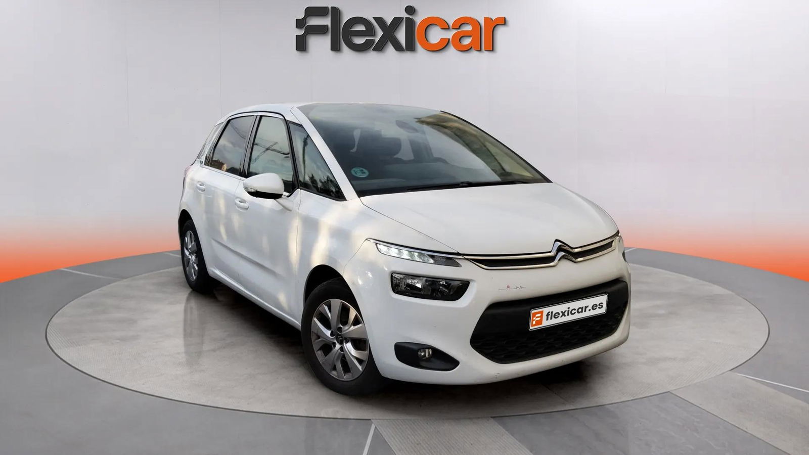 https://cdn-flexicar.caraffinity.it/public_appraisal_images_pro/images/stock/205410/5X78bEQaQ2__8352JGN_4164a09c65cd421ba3fa9d1380df49ab_Exterior_7.jpg.jpg?format=jpeg