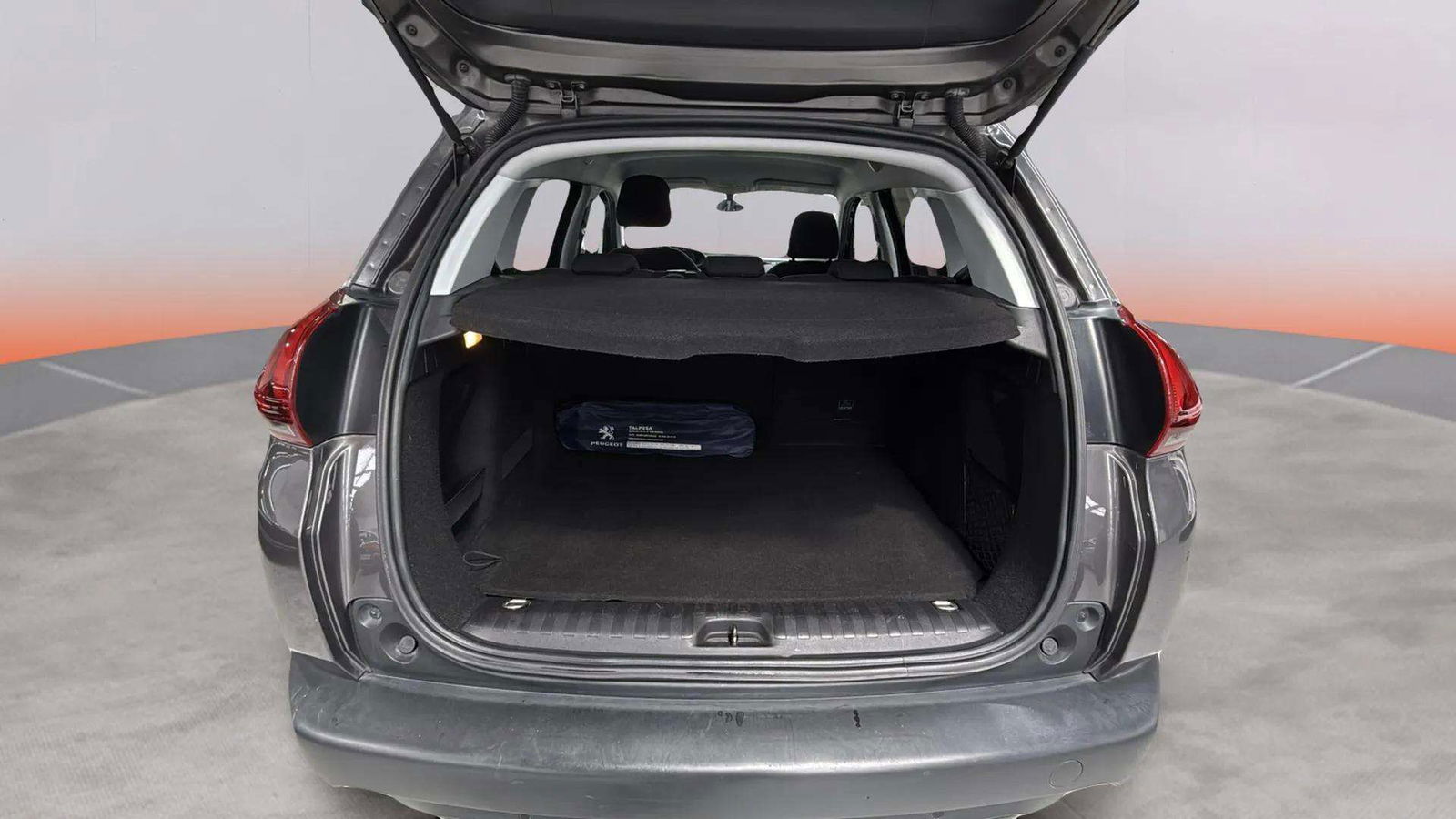 https://cdn-flexicar.caraffinity.it/public_appraisal_images_pro/images/stock/205413/BezYvYWAv6__4624JZP_7a65a3f24d694942a970fd13090404af_Interior_16.jpeg.jpg