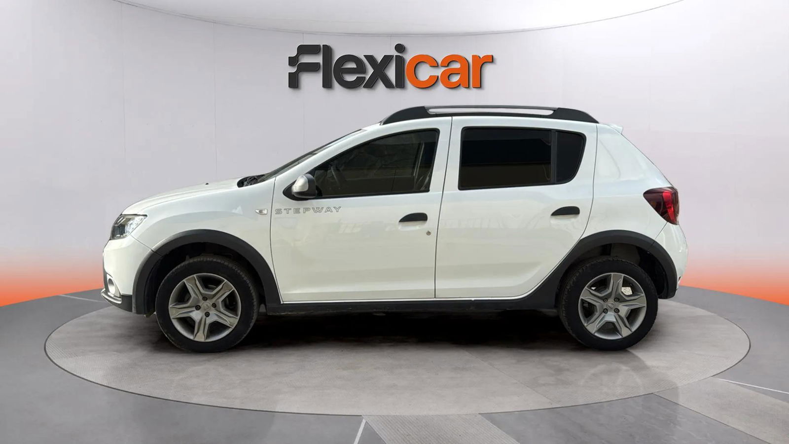 https://cdn-flexicar.caraffinity.it/public_appraisal_images_pro/images/stock/205887/7ypYQmzlMU__5134KRZ_9571092d36a94575bb535f9fa66815b0_Exterior_2.jpeg.jpg