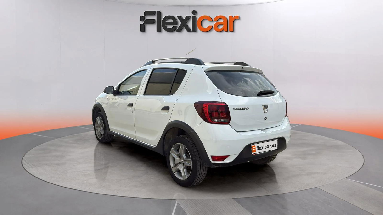 https://cdn-flexicar.caraffinity.it/public_appraisal_images_pro/images/stock/205887/zHx8WzRkV5__5134KRZ_9571092d36a94575bb535f9fa66815b0_Exterior_3.jpeg.jpg