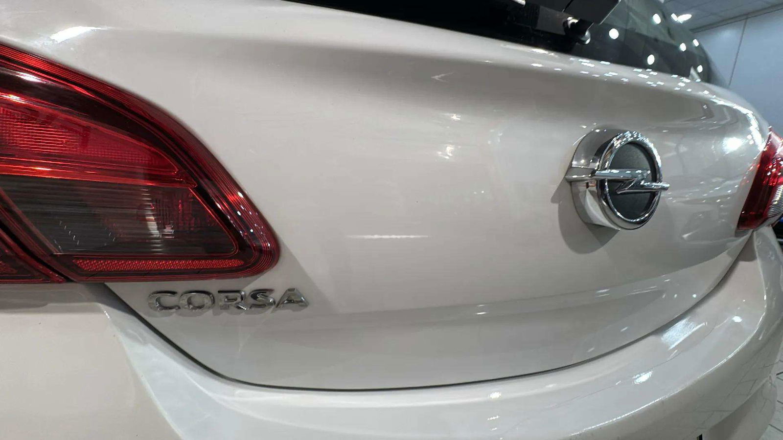 https://cdn-flexicar.caraffinity.it/public_appraisal_images_pro/images/stock/208779/W9qNFMf3Sz__9.jpg