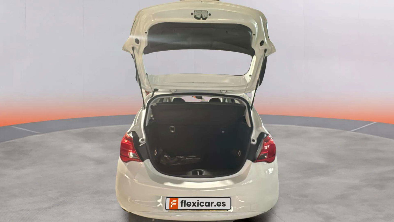https://cdn-flexicar.caraffinity.it/public_appraisal_images_pro/images/stock/208779/jk4eVctysu__8.jpg