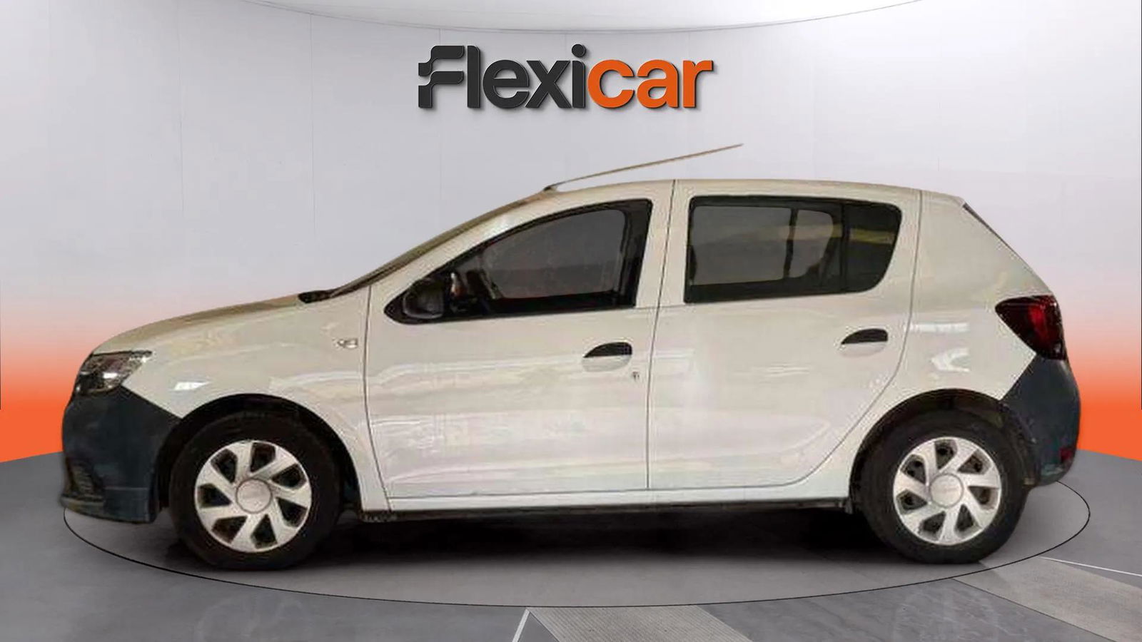 https://cdn-flexicar.caraffinity.it/public_appraisal_images_pro/images/stock/209233/zu46eDQmzz__IMG-20250909-WA0070.jpg