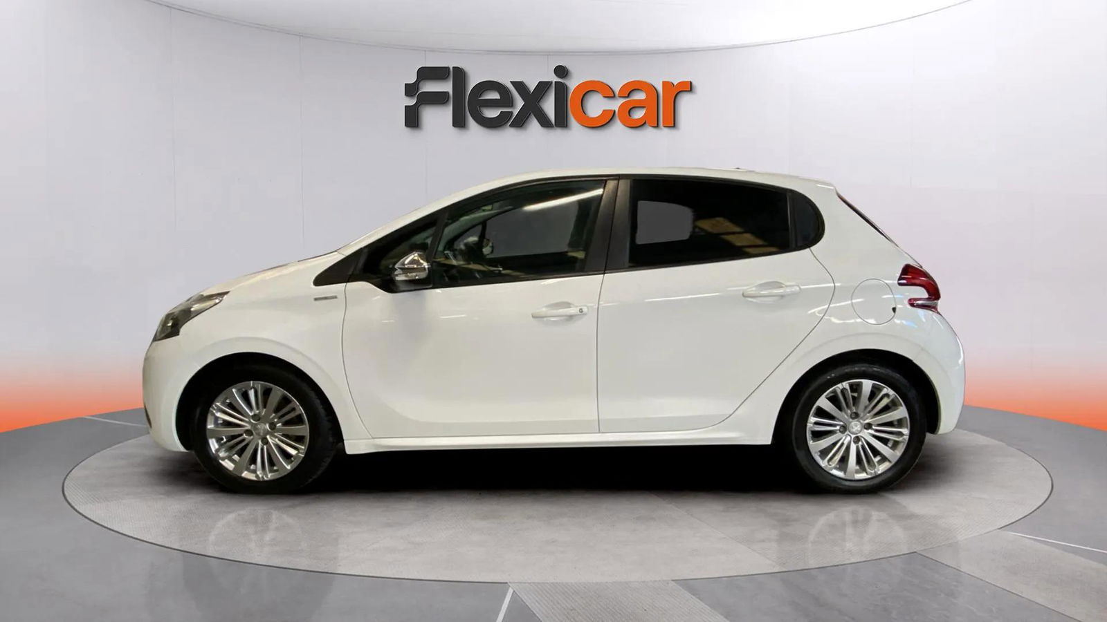https://cdn-flexicar.caraffinity.it/public_appraisal_images_pro/images/stock/209328/RxwBVpv7GF__2674KGJ_95da062fc9374daa895a3477bf02f7ca_Exterior_5.jpeg.jpg