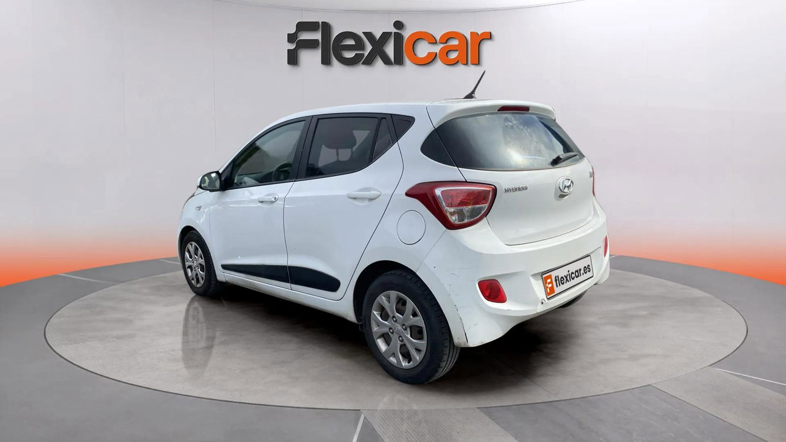 https://cdn-flexicar.caraffinity.it/public_appraisal_images_pro/images/stock/210327/b15QpBMbTC__9883JRC_1cc0ebb200ee47fdbf46e080027fb9c8_Exterior_3.jpeg.jpg