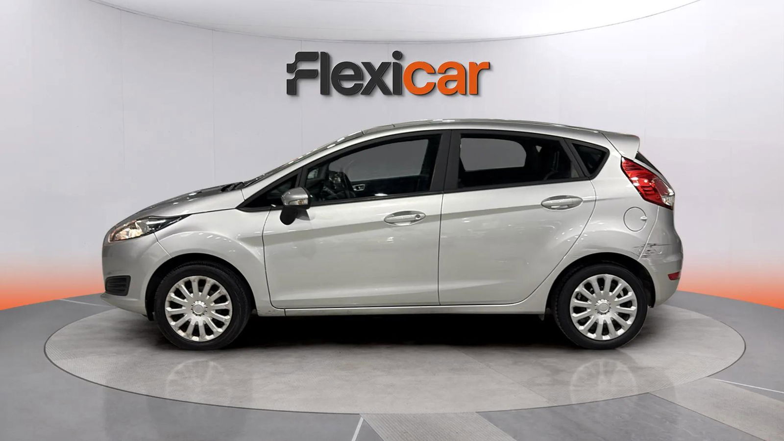 https://cdn-flexicar.caraffinity.it/public_appraisal_images_pro/images/stock/211833/dUuW71aLNz__9634JYS_5ce6df45fd4849aca5f3d1c582ec2a6c_Exterior_2.jpeg.jpg