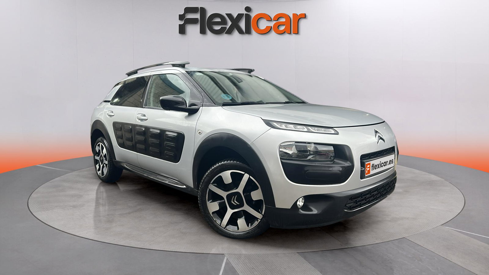 https://cdn-flexicar.caraffinity.it/public_appraisal_images_pro/images/stock/215853/QbcNbDw0py__img-f02ba406-f282-466e-8cb7-19afc4322e81.jpeg?format=jpeg