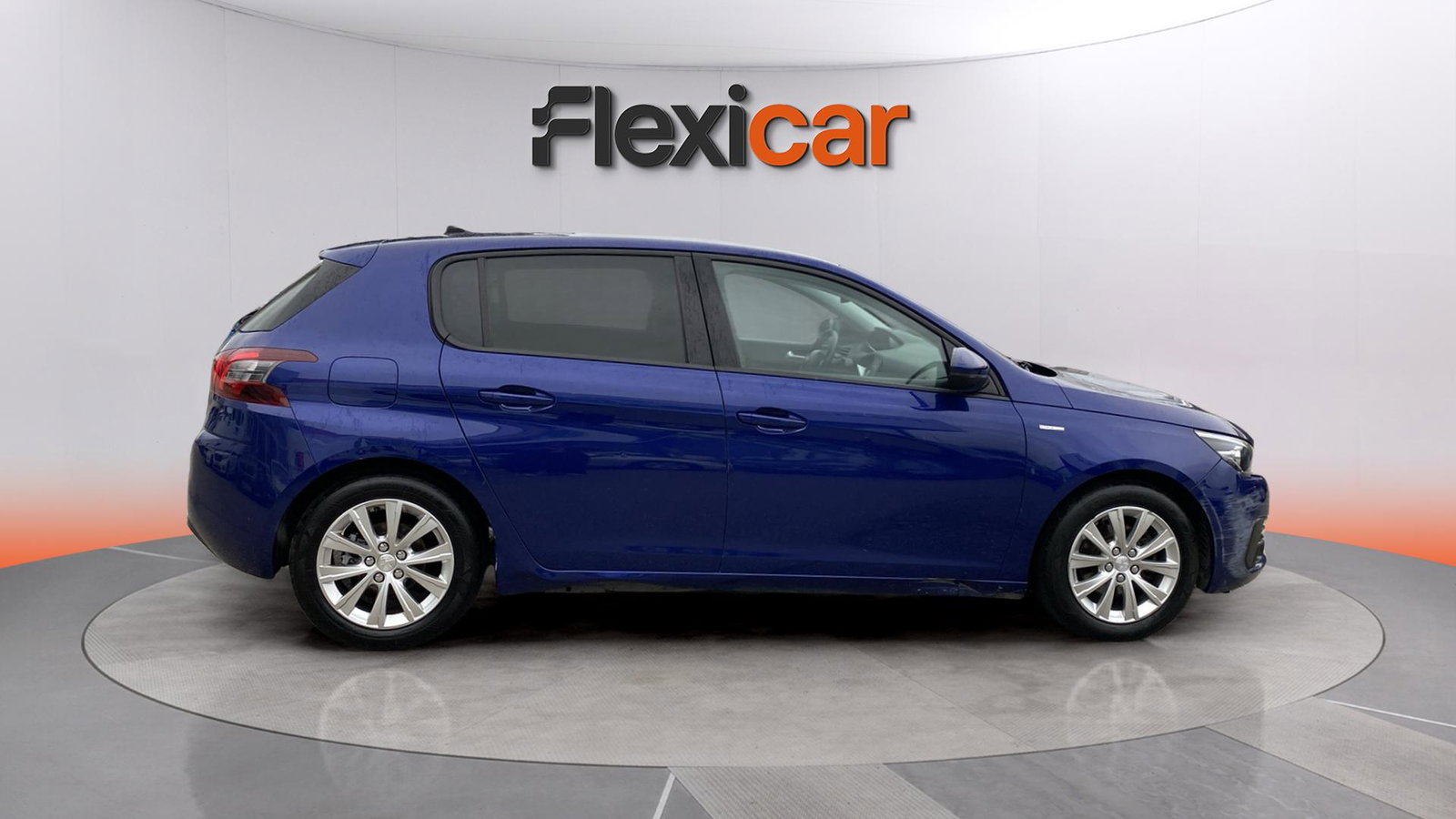 https://cdn-flexicar.caraffinity.it/public_appraisal_images_pro/images/stock/216263/2BJDfrUpj2__img-3779f48a-6215-4a68-910b-987253637562.jpeg