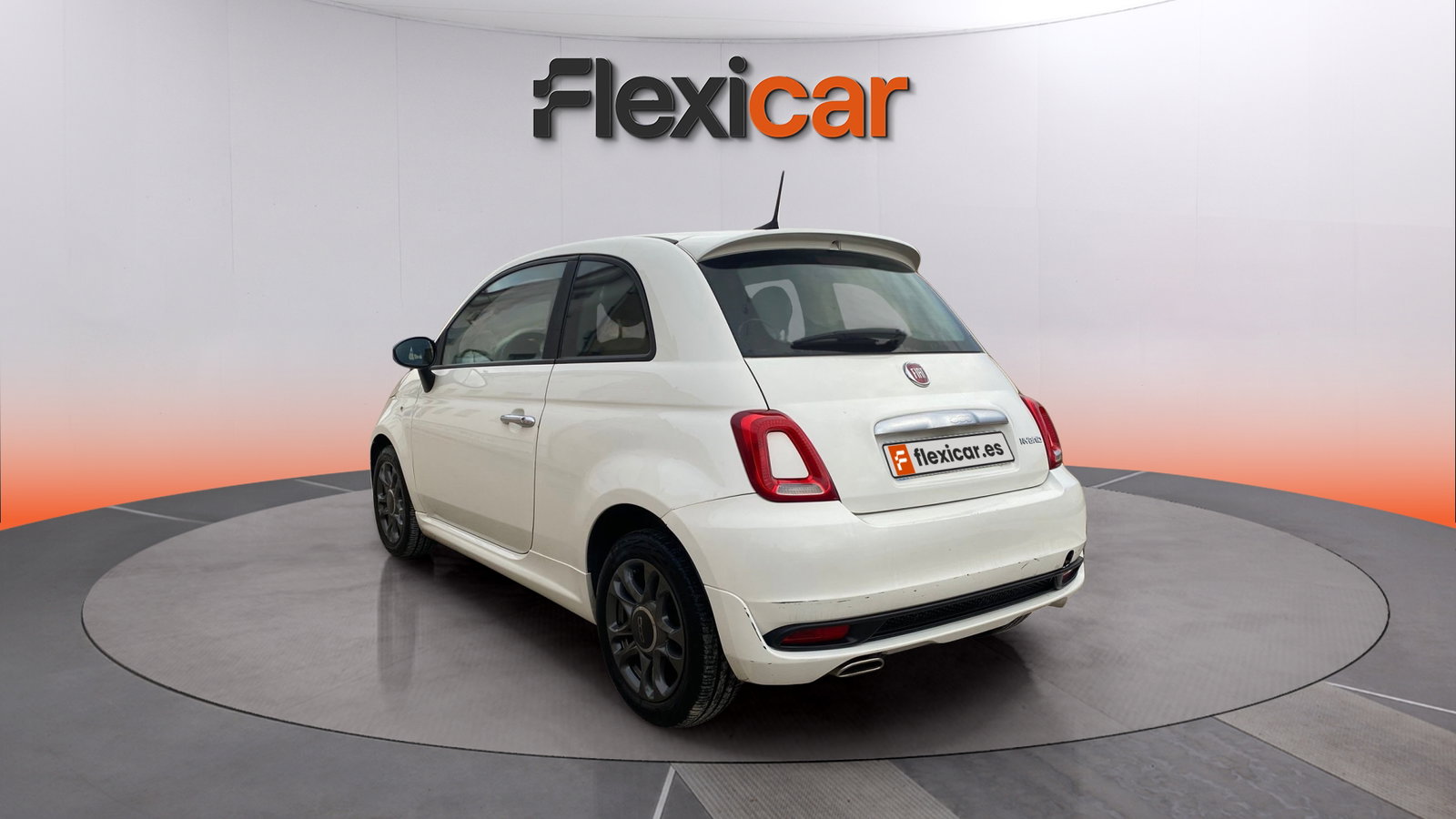 https://cdn-flexicar.caraffinity.it/public_appraisal_images_pro/images/stock/217104/skhx9JH0Jf__img-435ce6ac-3768-4600-b7a4-13ee5df0.jpeg