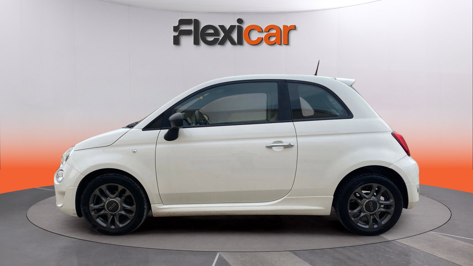https://cdn-flexicar.caraffinity.it/public_appraisal_images_pro/images/stock/217104/wIo03OW0hW__img-6e8969b1-3dab-4683-93fc-295050e8.jpeg