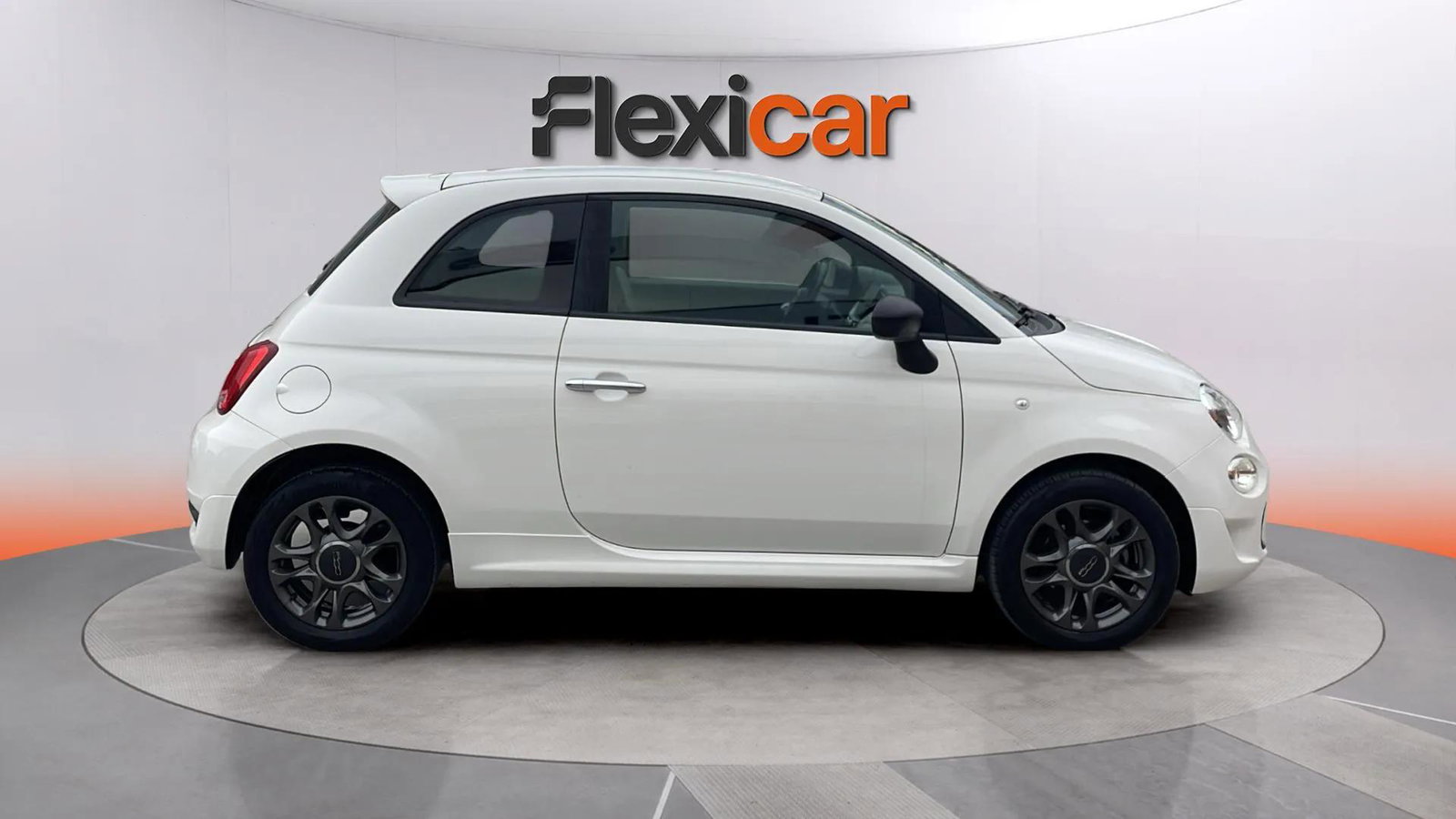 https://cdn-flexicar.caraffinity.it/public_appraisal_images_pro/images/stock/217109/bGzWOW43Wa__0355LWW_1542f40bcc1e41a18f41d1cf744b1cfa_Exterior_6.jpeg.jpg