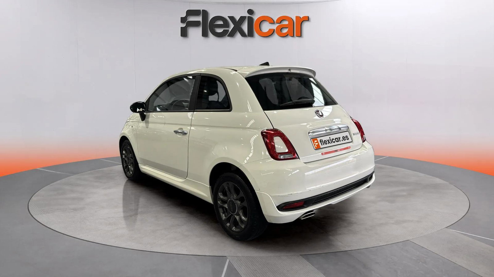 https://cdn-flexicar.caraffinity.it/public_appraisal_images_pro/images/stock/217119/MEnbGIXGmO__1_3_Exterior_0368LWW_3a8bedf1f54240a39f05e480f3f20ee3_Exterior_3.jpeg.jpg
