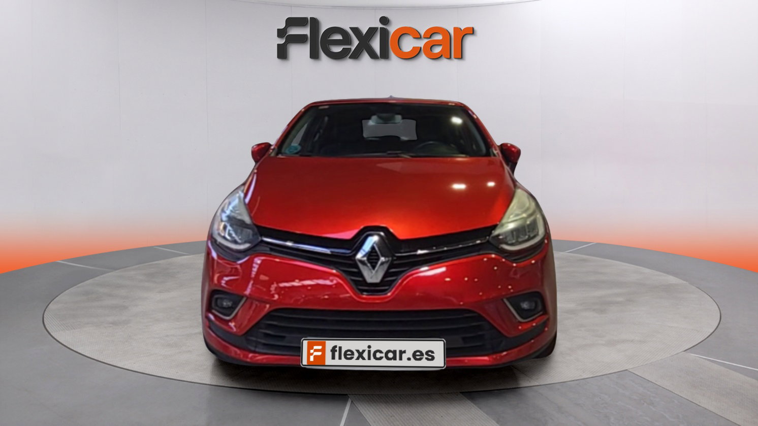 https://cdn-flexicar.caraffinity.it/public_appraisal_images_pro/images/stock/217249/YC2syNzEuA__img-86109eb5-af39-42b6-aa5e-64b10c0b15a3.jpeg