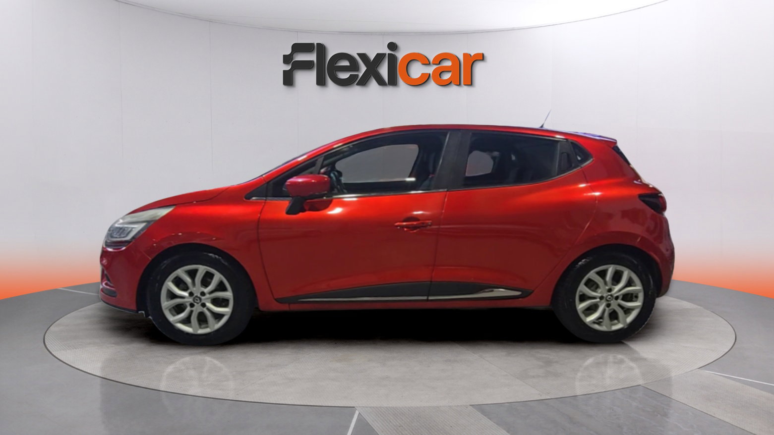 https://cdn-flexicar.caraffinity.it/public_appraisal_images_pro/images/stock/217249/mVx8a9GMfP__img-df5f1872-b480-4e4b-a2b3-8c378c1ba228.jpeg